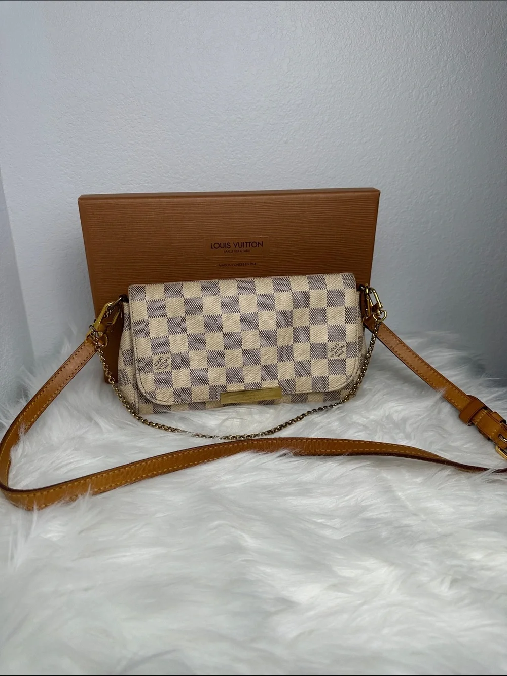 💯Authentic Louis Vuitton Damier Azur Favorite PM Crossbody Bag🍀